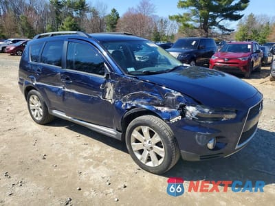 Czwarte zdjęcie samochodu z boku: 2013 MITSUBISHI OUTLANDER SE VIN:JA4JT3AW0DU019897 - miniatura