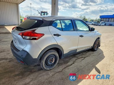 Trzecie zdjęcie samochodu z tyłu: 2020 NISSAN KICKS S VIN:3N1CP5BV3LL509380 - miniatura