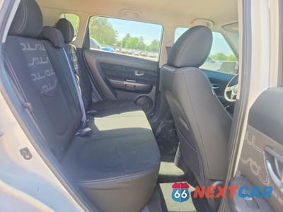 Zdjęcie 11 z 13 samochodu: 2012 KIA SOUL + VIN:KNDJT2A68C7471237 - miniatura