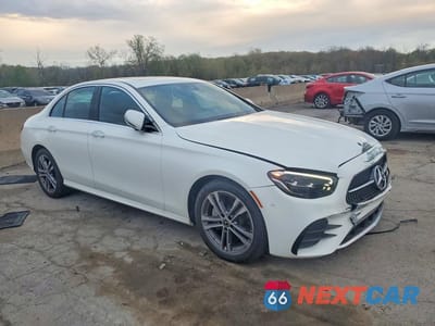 Czwarte zdjęcie samochodu z boku: 2023 MERCEDES-BENZ E 350 4MATIC VIN:W1KZF8EBXPB124408 - miniatura