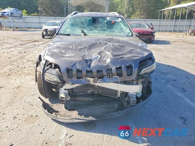 Piąte zdjęcie samochodu w środku: 2019 JEEP CHEROKEE LATITUDE PLUS VIN:1C4PJLLB2KD482752 - miniatura