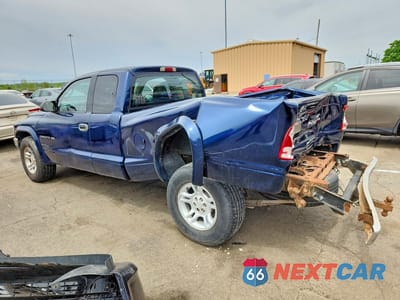 Drugie zdjęcie samochodu z przodu: 2002 DODGE DAKOTA SLT VIN:1B7GL42X92S688627 - miniatura
