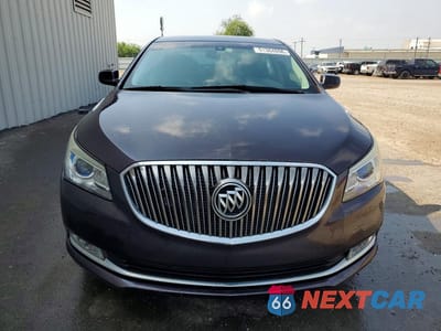Piąte zdjęcie samochodu w środku: 2015 BUICK LACROSSE VIN:1G4GA5GRXFF316181 - miniatura