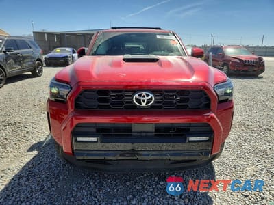 Piąte zdjęcie samochodu w środku: 2025 TOYOTA 4RUNNER TRD SPORT PREMIUM VIN:JTEVA5BR4S5062482 - miniatura
