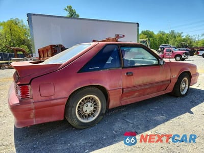 Trzecie zdjęcie samochodu z tyłu: 1988 FORD MUSTANG GT VIN:1FABP42E3JF134459 - miniatura