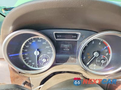Zdjęcie 9 z 13 samochodu: 2015 MERCEDES-BENZ ML 350 4MATIC VIN:4JGDA5HB2FA444593 - miniatura