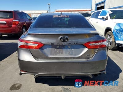 Zdjęcie 6 z 13 samochodu: 2020 TOYOTA CAMRY SE VIN:4T1G11AK2LU504639 - miniatura