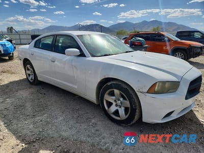 Czwarte zdjęcie samochodu z boku: 2011 DODGE CHARGER POLICE VIN:2B3CL1CT9BH600337 - miniatura