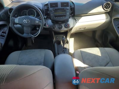 Zdjęcie 8 z 13 samochodu: 2009 TOYOTA RAV4 BASE VIN:JTMBF33V995011935 - miniatura