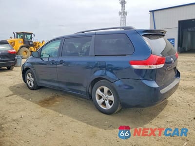 Drugie zdjęcie samochodu z przodu: 2012 TOYOTA SIENNA LE 8-PASSENGER VIN:5TDKK3DC0CS233306 - miniatura