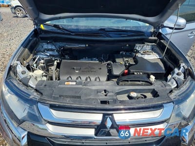 Zdjęcie 11 z 12 samochodu: 2016 MITSUBISHI OUTLANDER SE VIN:JA4AZ3A31GZ028135 - miniatura