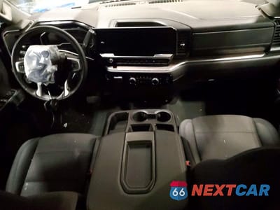 Zdjęcie 8 z 12 samochodu: 2025 CHEVROLET SILVERADO K1500 LT-L VIN:1GCRKKEK3SZ133468 - miniatura
