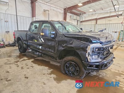 Czwarte zdjęcie samochodu z boku: 2025 FORD F250 SUPER DUTY VIN:1FT8W2BT7SEC29916 - miniatura