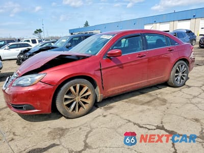 2014 CHRYSLER 200 TOURING 1C3CCBBG4EN120151 - główne zdjęcie licytacji z USA - miniatura