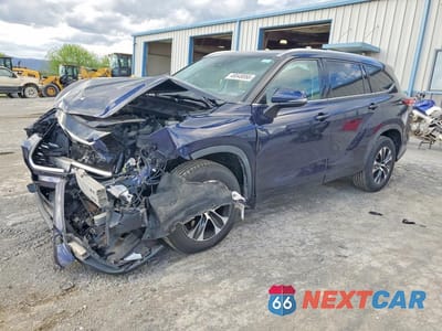 2020 TOYOTA HIGHLANDER XLE 5TDGZRAH6LS009672 - główne zdjęcie licytacji z USA - miniatura