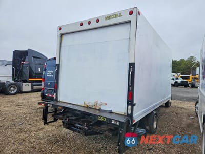 Trzecie zdjęcie samochodu z tyłu: 2017 FORD E350 BOX TRUCK VIN:1FDWE3FS1HDC32208 - miniatura