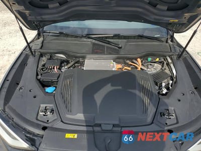 Zdjęcie 12 z 13 samochodu: 2024 AUDI Q8 E-TRON PREMIUM VIN:WA14AAGE9RB061140 - miniatura