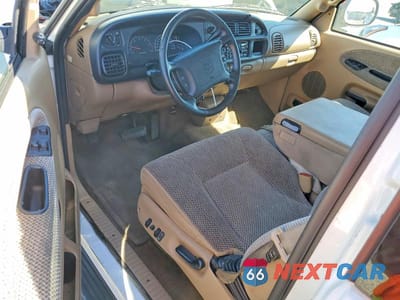 Zdjęcie 8 z 11 samochodu: 2000 DODGE RAM 1500 VIN:3B7HC13Z8YM203365 - miniatura