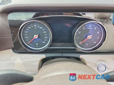 Zdjęcie 9 z 13 samochodu: 2018 MERCEDES-BENZ E 400 VIN:WDD1K6FB4JF035414 - miniatura
