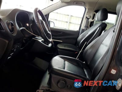 Zdjęcie 7 z 13 samochodu: 2019 MERCEDES-BENZ METRIS VIN:WD4PG2EE3K3518704 - miniatura