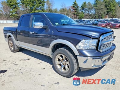 Czwarte zdjęcie samochodu z boku: 2015 RAM 1500 LARAMIE VIN:1C6RR7NT9FS585268 - miniatura