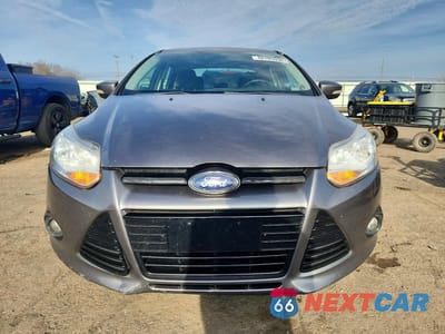 Piąte zdjęcie samochodu w środku: 2012 FORD FOCUS SEL VIN:1FAHP3H24CL184776 - miniatura