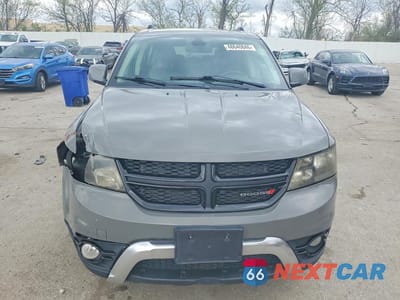 Piąte zdjęcie samochodu w środku: 2020 DODGE JOURNEY CROSSROAD VIN:3C4PDCGBXLT213007 - miniatura