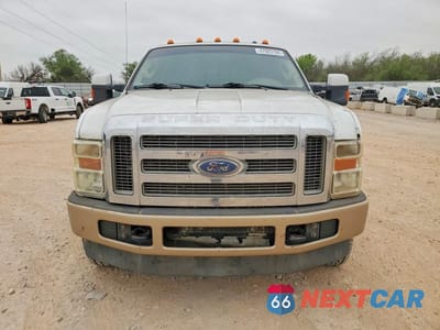 Piąte zdjęcie samochodu w środku: 2008 FORD F350 SUPER DUTY FLATBED TRUCK VIN:1FTWW33R58EB18726 - miniatura