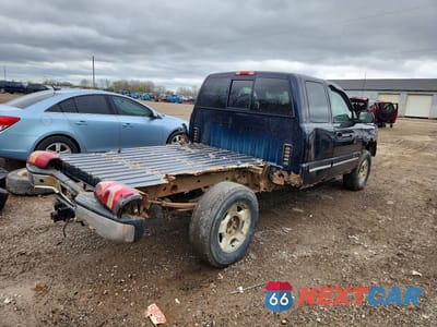 Trzecie zdjęcie samochodu z tyłu: 2006 CHEVROLET SILVERADO K1500 VIN:1GCEK19V36Z240040 - miniatura
