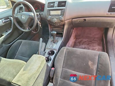 Zdjęcie 8 z 12 samochodu: 2005 HONDA ACCORD LX VIN:1HGCM72575A025130 - miniatura