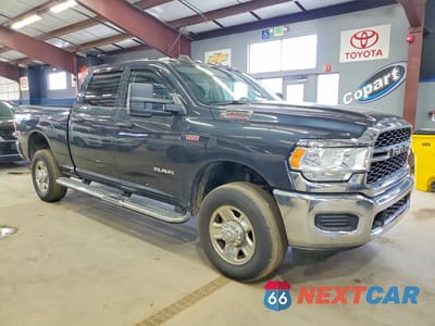 Czwarte zdjęcie samochodu z boku: 2020 RAM 2500 TRADESMAN VIN:3C6UR5CJ0LG104150 - miniatura