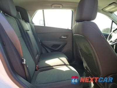 Zdjęcie 10 z 12 samochodu: 2017 CHEVROLET TRAX LS VIN:KL7CJKSB8HB174254 - miniatura