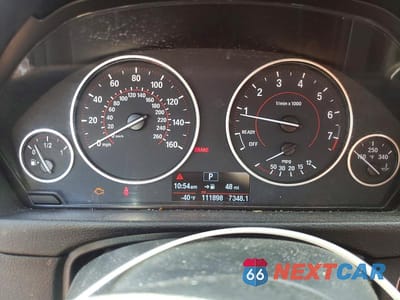 Zdjęcie 9 z 13 samochodu: 2018 BMW 330 XI VIN:WBA8D9C56JEB35832 - miniatura