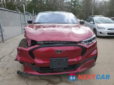 Piąte zdjęcie samochodu w środku: 2025 FORD MUSTANG MACH-E PREMIUM VIN:3FMTK3SU7SMA64721 - miniatura