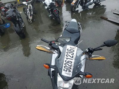 Piąte zdjęcie samochodu w środku: 2013 HONDA NC700X VIN:JH2RC6357DK101241 - miniatura