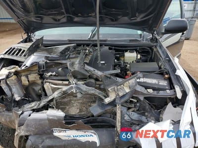 Zdjęcie 11 z 12 samochodu: 2013 TOYOTA TACOMA V6 VIN:3TMLU4EN7DM105246 - miniatura