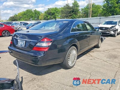 Trzecie zdjęcie samochodu z tyłu: 2007 MERCEDES-BENZ S 550 VIN:WDDNG71X67A051454 - miniatura