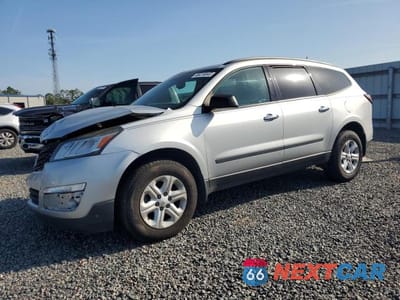 2017 CHEVROLET TRAVERSE LS 1GNKRFED0HJ276382 - główne zdjęcie licytacji z USA - miniatura