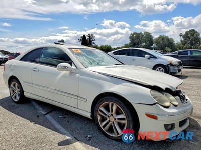 Czwarte zdjęcie samochodu z boku: 2008 MERCEDES-BENZ CLK 350 VIN:WDBTJ56H88F248069 - miniatura