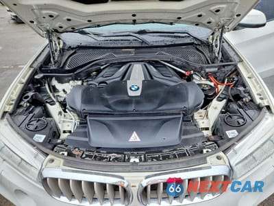 Zdjęcie 12 z 13 samochodu: 2015 BMW X5 XDRIVE50I VIN:5UXKR6C56F0J74638 - miniatura