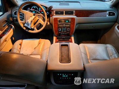 Zdjęcie 8 z 13 samochodu: 2009 CHEVROLET TAHOE K1500 LTZ VIN:1GNFK33089R13482X - miniatura