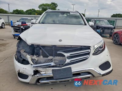 Piąte zdjęcie samochodu w środku: 2018 MERCEDES-BENZ GLC 300 VIN:WDC0G4JB8JV022264 - miniatura