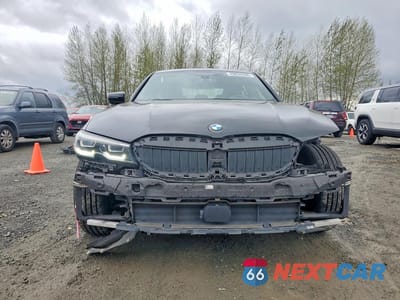 Piąte zdjęcie samochodu w środku: 2019 BMW 330XI VIN:WBA5R7C5XKAJ81677 - miniatura
