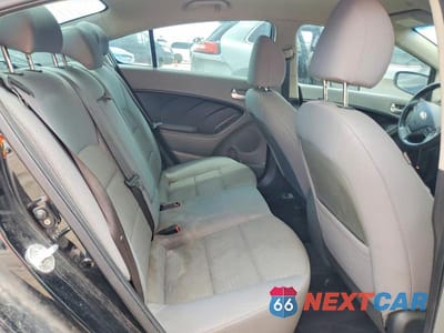 Zdjęcie 10 z 12 samochodu: 2017 KIA FORTE LX VIN:3KPFL4A72HE120776 - miniatura