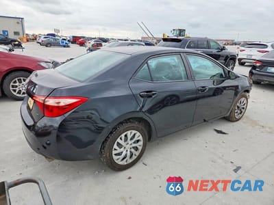 Trzecie zdjęcie samochodu z tyłu: 2018 TOYOTA COROLLA LE VIN:5YFBURHE6JP814579 - miniatura