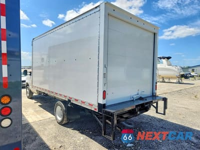 Drugie zdjęcie samochodu z przodu: 2022 FORD E450 BOX TRUCK VIN:1FDXE4FN5NDC09840 - miniatura
