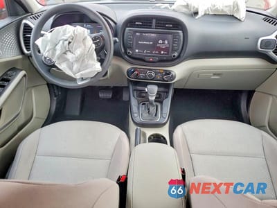 Zdjęcie 8 z 13 samochodu: 2023 KIA SOUL LX VIN:KNDJ23AU9P7198712 - miniatura