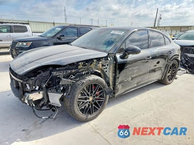 2025 PORSCHE CAYENNE GTS COUPE WP1BG2AY3SDA45187 - główne zdjęcie licytacji z USA - miniatura