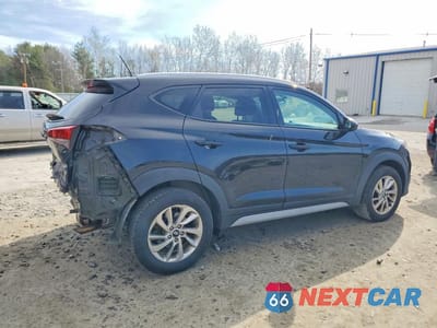 Trzecie zdjęcie samochodu z tyłu: 2017 HYUNDAI TUCSON SE VIN:KM8J3CA45HU546551 - miniatura