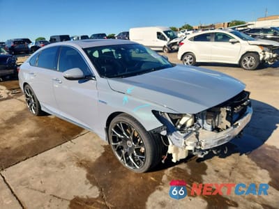 Czwarte zdjęcie samochodu z boku: 2021 HONDA ACCORD TOURING HYBRID VIN:1HGCV3F97MA000942 - miniatura